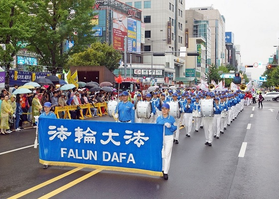 Image for article Взгляд на Фалунь Дафа в разных странах мира