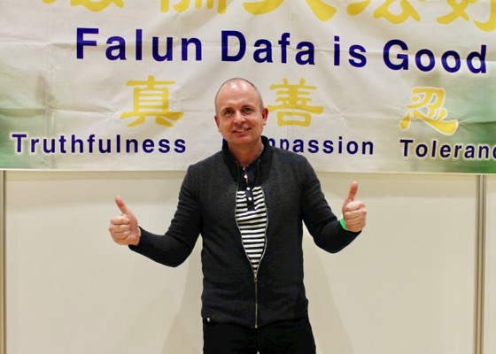 Image for article Дания. Счастливая встреча с Фалуньгун на выставке здоровья