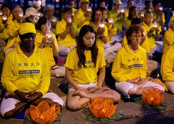 Image for article Общественность осуждает 19-летнее преследование Фалуньгун в Китае во время мероприятий, прошедших во многих городах Северной Америки