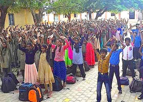 Image for article Индия. Фалунь Дафа тепло приветствуют в школах Бангалора  