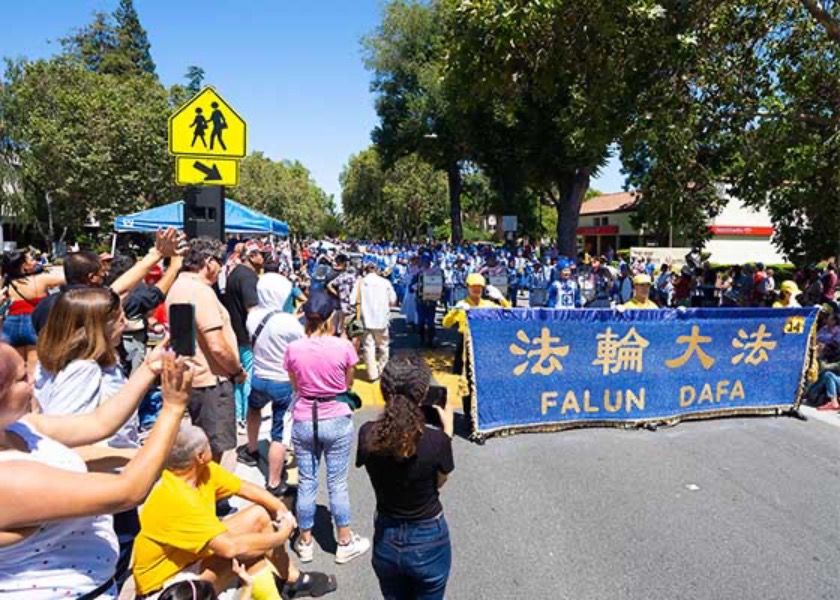 Image for article Калифорния, США. Выступление практикующих Фалунь Дафа получает высокую оценку на парадах в честь Дня независимости