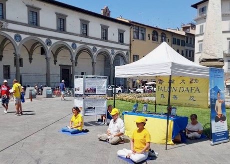 Image for article Италия. Практикующие провели мероприятия во многих городах, рассказывая людям о продолжающемся преследовании Фалунь Дафа китайским коммунистическим режимом