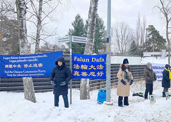 Image for article В Международный день прав человека практикующие Фалуньгун в Финляндии призывают остановить преследование в Китае