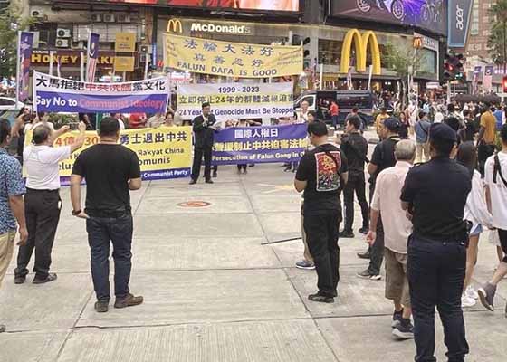 Image for article Малайзия. Участники митинга, посвящённого Дню прав человека, призвали положить конец преследованию в Китае