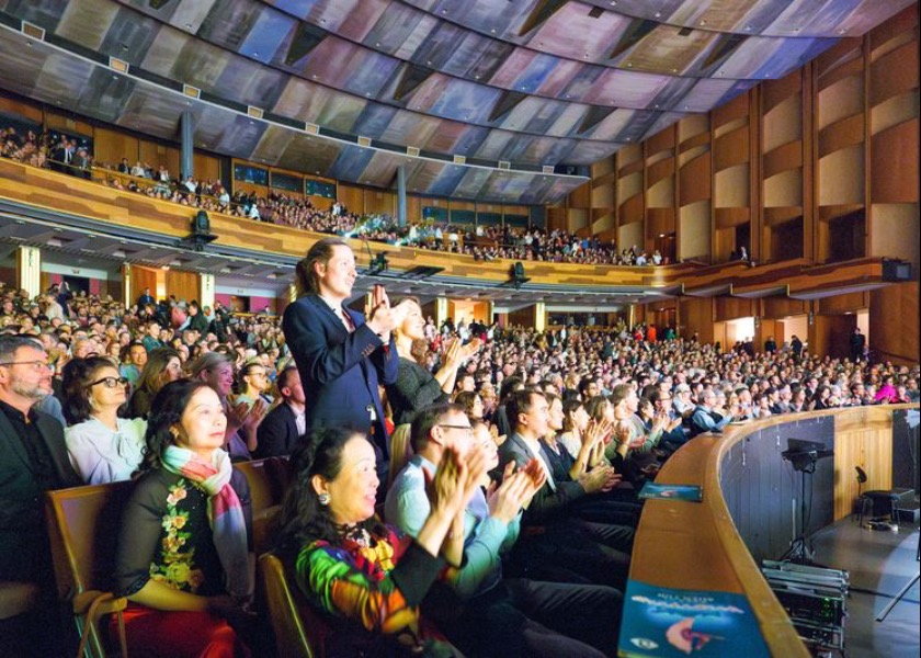 Image for article Труппа Shen Yun отметила год Дракона выступлениями в четырёх странах. «Проявление Божественного», – говорят зрители