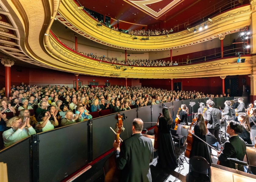 Image for article Shen Yun тронул сердца австралийских, европейских и североамериканских театралов: «Божественное послание»