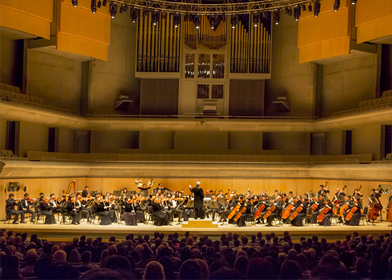 Image for article Концерт симфонического оркестра Shen Yun в Торонто прошёл при полном зале