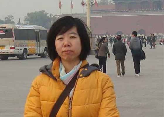 Image for article Учительница из провинции Цзилинь вновь лишена свободы за свои убеждения. Её родственники и сын, страдающий аутизмом, в отчаянии