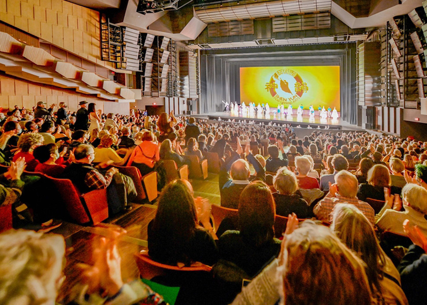 Image for article Shen Yun потрясает зрителей в Дании, Канаде и США: «Яркое, захватывающее, прекрасное представление!»