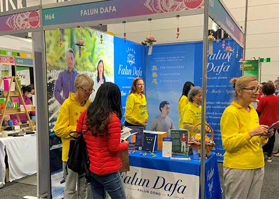 Image for article Австралия. Фалунь Дафа привлекает внимание во время масштабного мероприятия, посвящённого здоровому образу жизни
