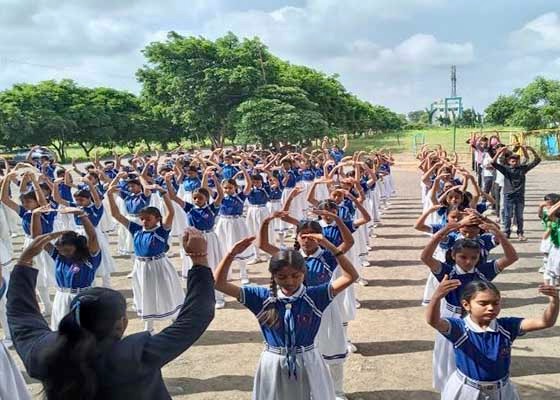 Image for article Нагпур, Индия. Фалунь Дафа тепло встречают в 15 школах центральной части Индии
