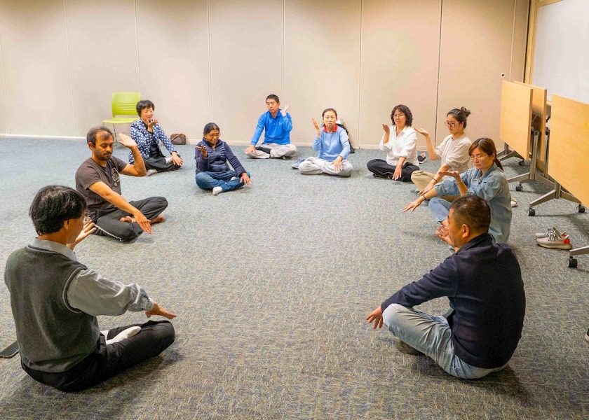 Image for article Фримонт, Калифорния, США. Люди высоко оценили практику Фалунь Дафа, посетив бесплатное занятие