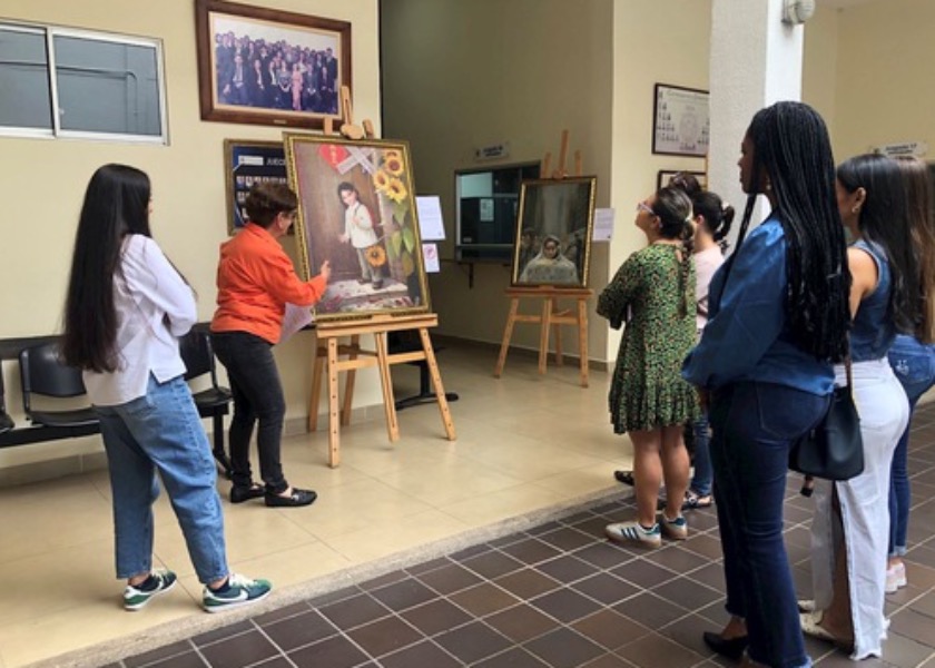 Image for article Колумбия. Судьи в Медельине дают высокую оценку выставке «Искусство Чжэнь, Шань, Жэнь»