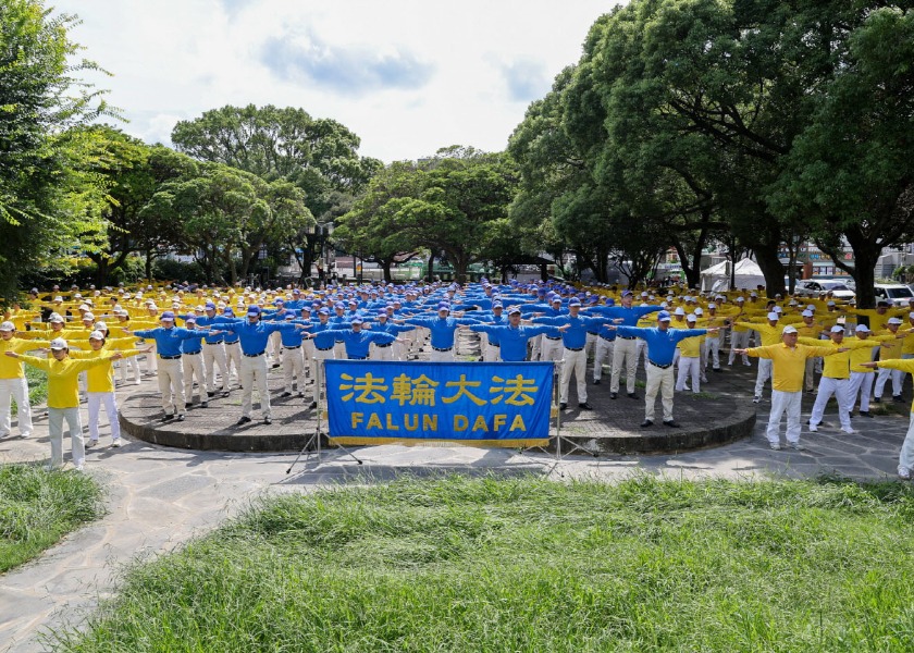 Image for article Южная Корея. Парад в честь 450 миллионов человек, вышедших из организаций КПК