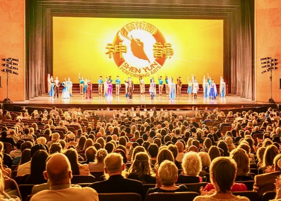 Image for article Shen Yun покоряет зрителей в Америке и Европе: восторженные отзывы и «10 баллов из 10»