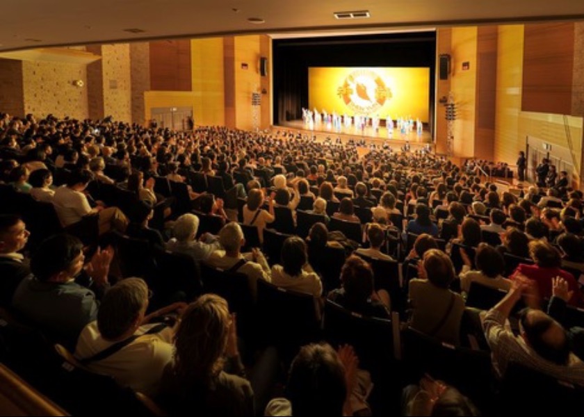 Image for article Японская публика высоко оценила Shen Yun: «Верх совершенства»